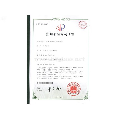 一種防火玻璃墻的無框安裝結(jié)構(gòu)20160819